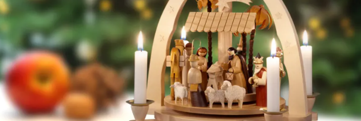 クリスマスショップ「Käthe Wohlfahrt」クリスマスピラミッド